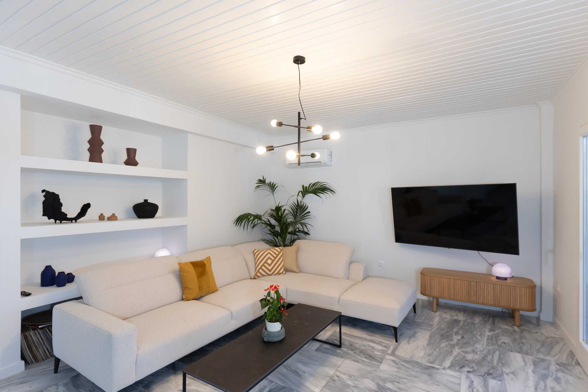 Mimoza's House — interior view